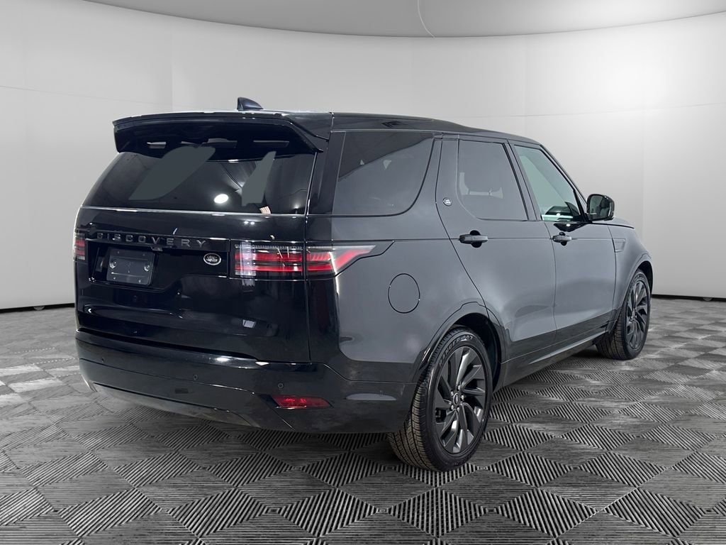 Used 2023 Land Rover Discovery S R-Dynamic image 5