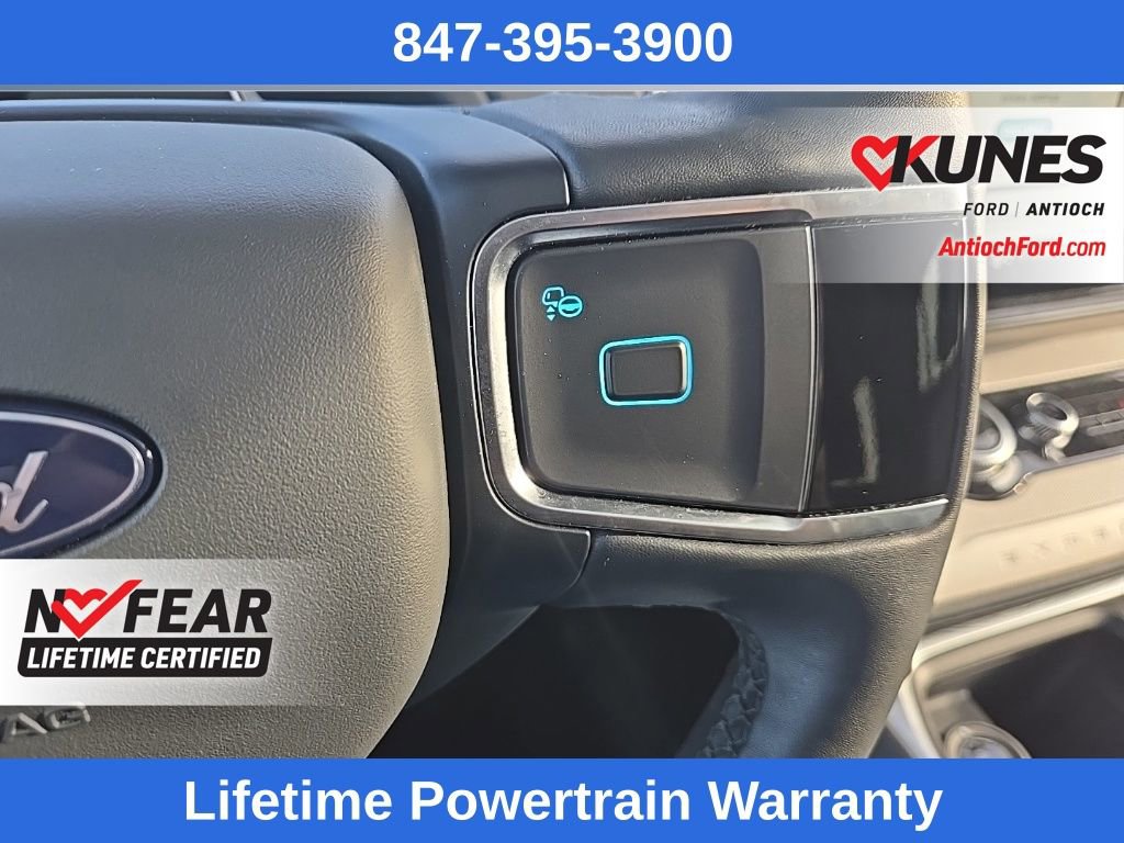 Used 2025 Ford Expedition Active image 30