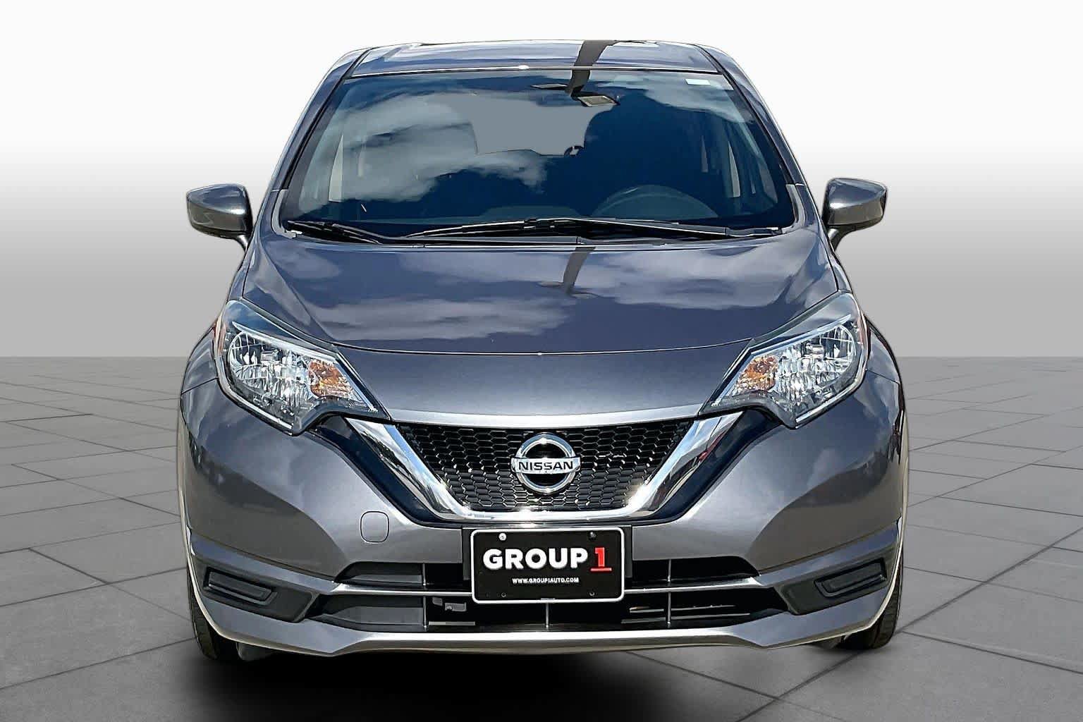Used 2017 Nissan Versa Note SV FWD image 3