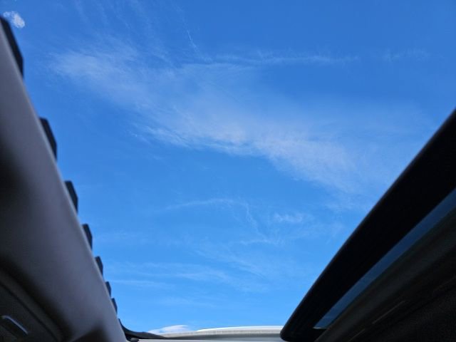 Used 2016 Mercedes-Benz GLE 350 4MATIC w/ Premium Package image 22