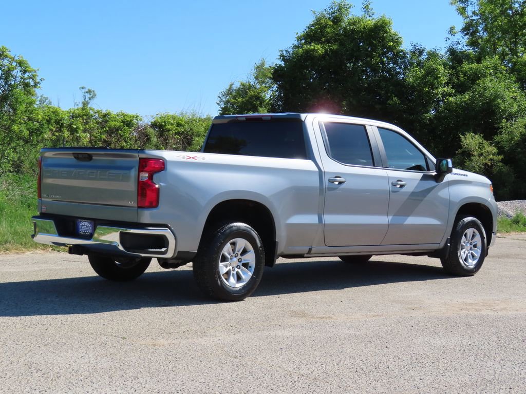 Used 2023 Chevrolet Silverado 1500 LT w/ Protection Package AWD/4WD image 3