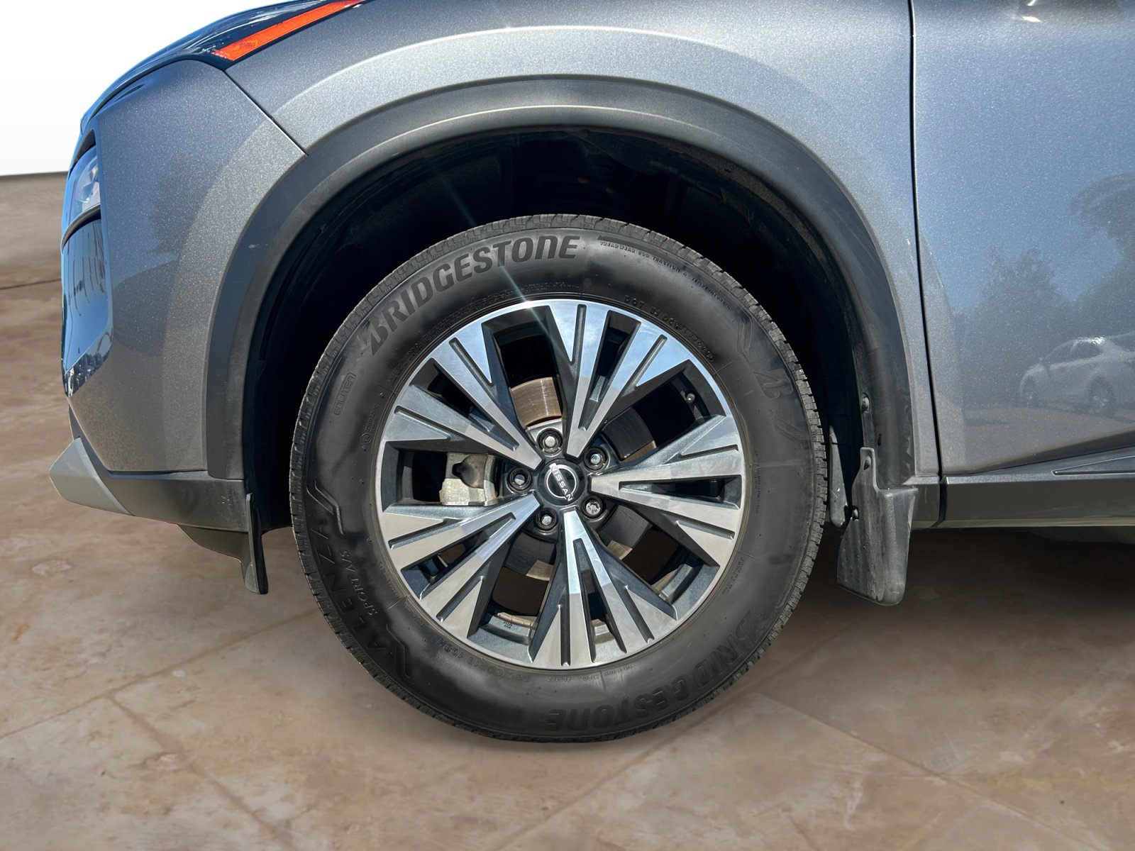 Used 2023 Nissan Rogue SV image 26