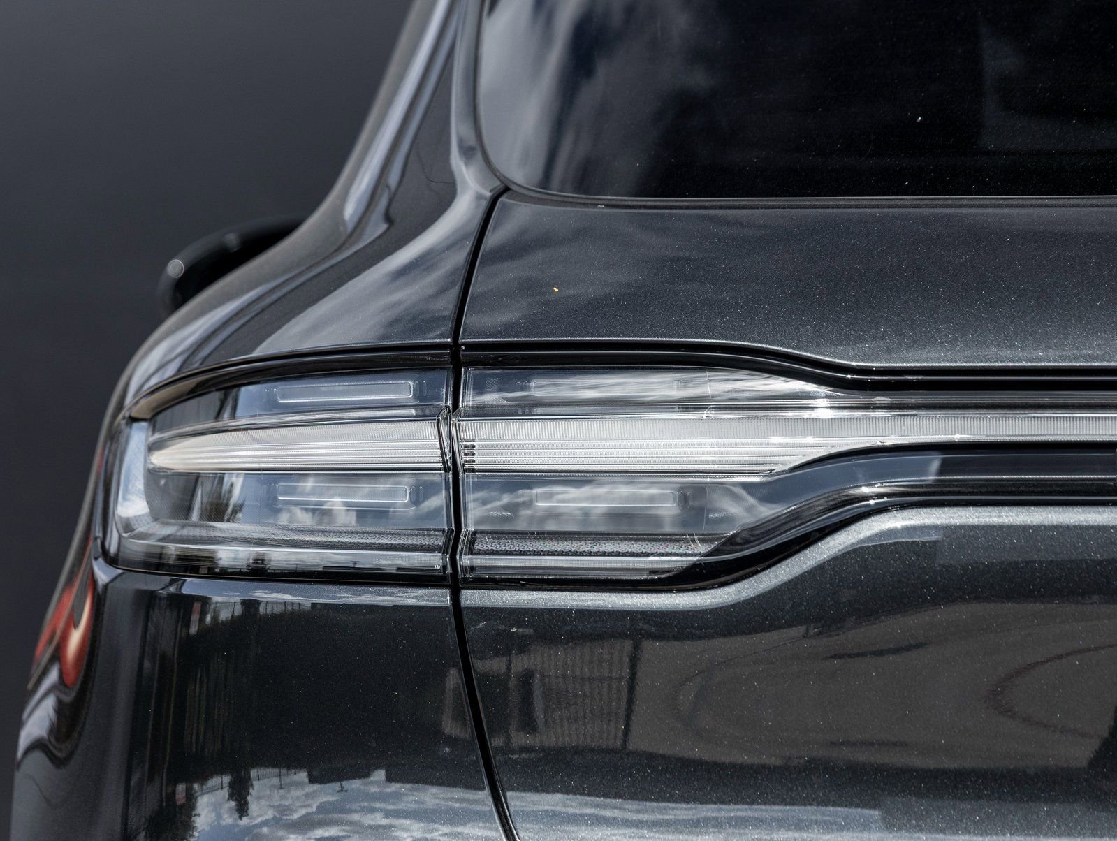 Used 2026 Porsche Macan image 13