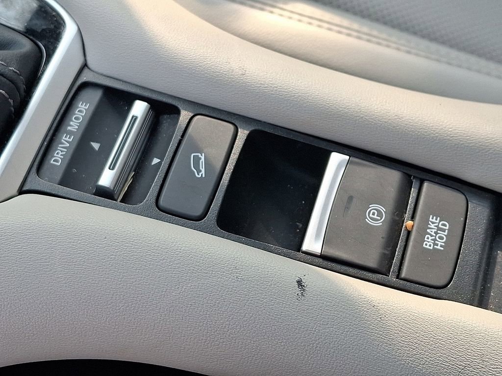 Certified 2023 Honda HR-V EX-L image 26