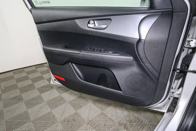 Used 2020 Kia Forte LXS image 31