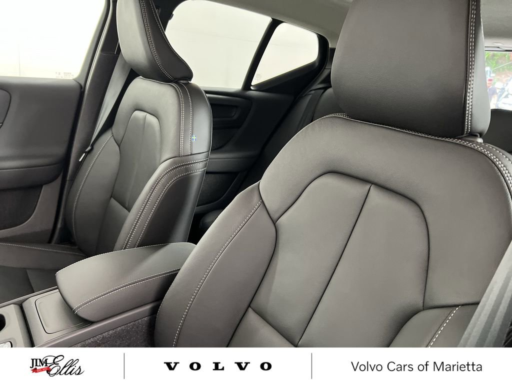 New 2026 Volvo XC40 B5 Core w/ Climate Package image 11