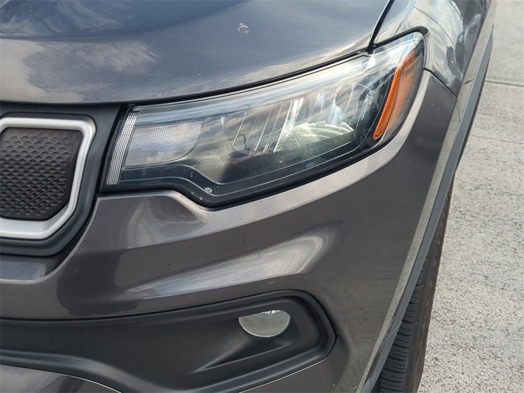 Used 2022 Jeep Compass Latitude w/ Sun and Sound Group image 10