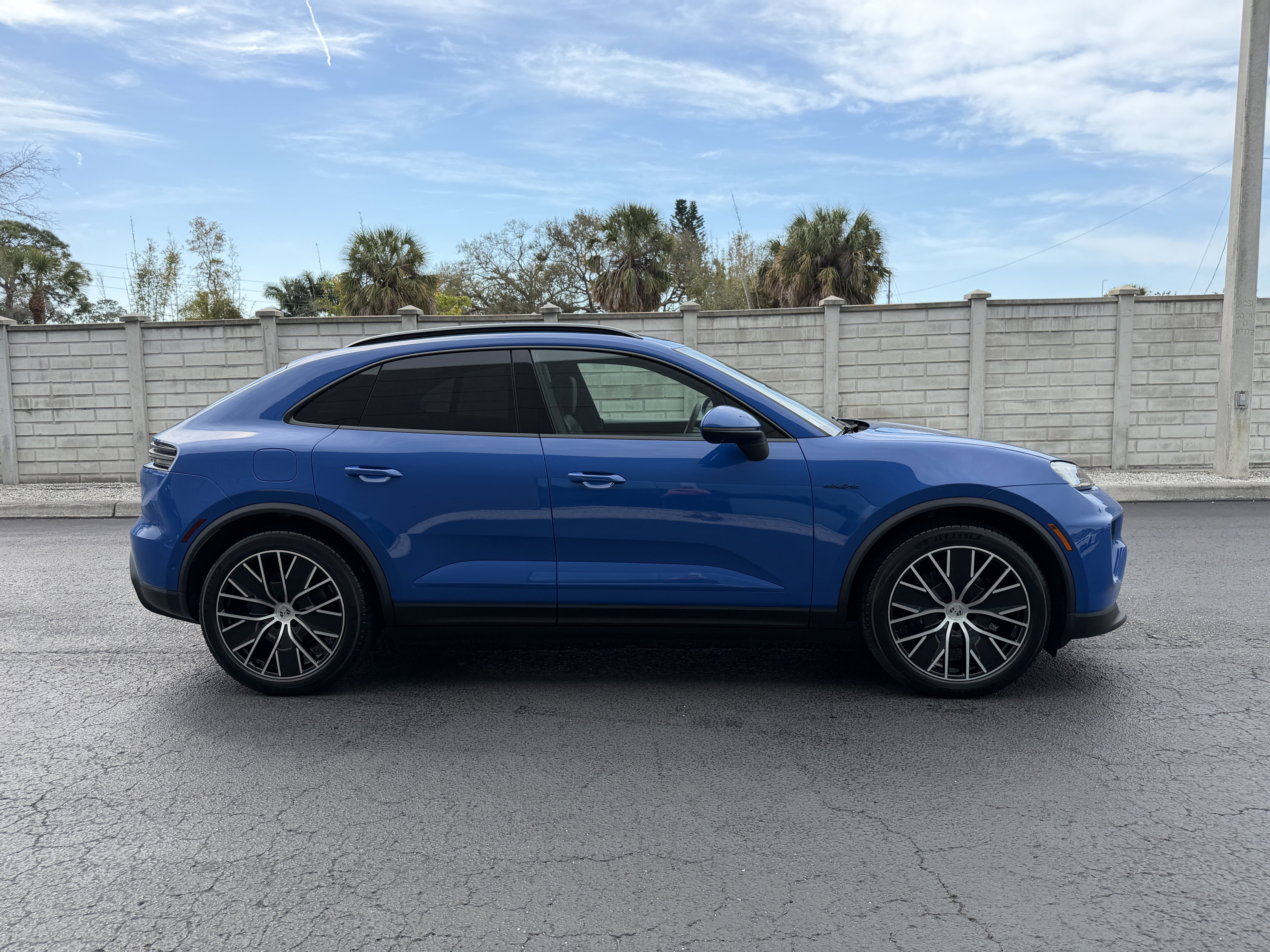 New 2026 Porsche Macan Electric image 7