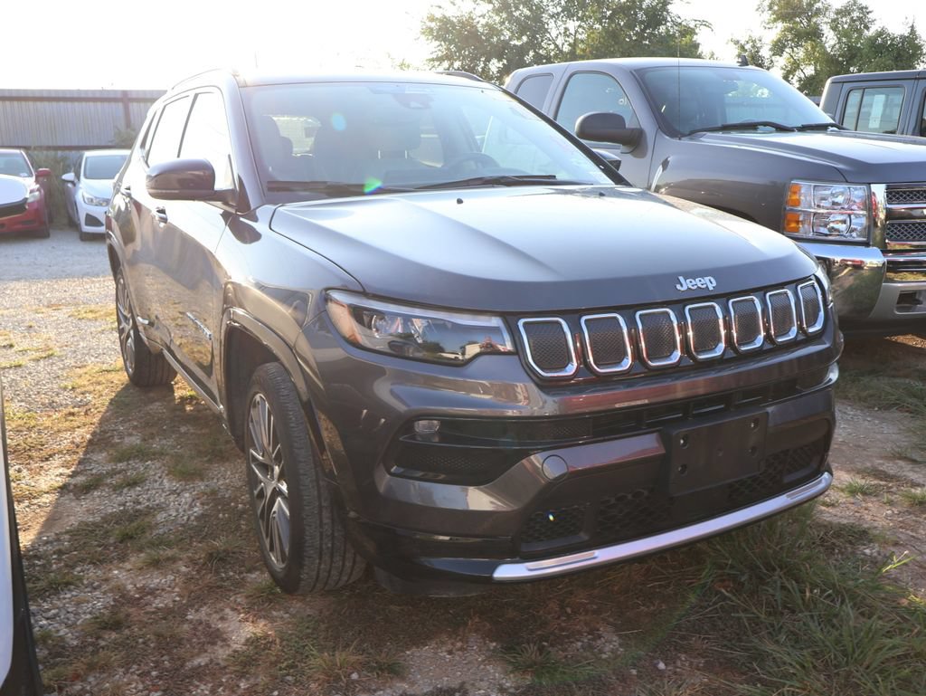 Used 2022 Jeep Compass Limited w/ Elite Group AWD/4WD image 11