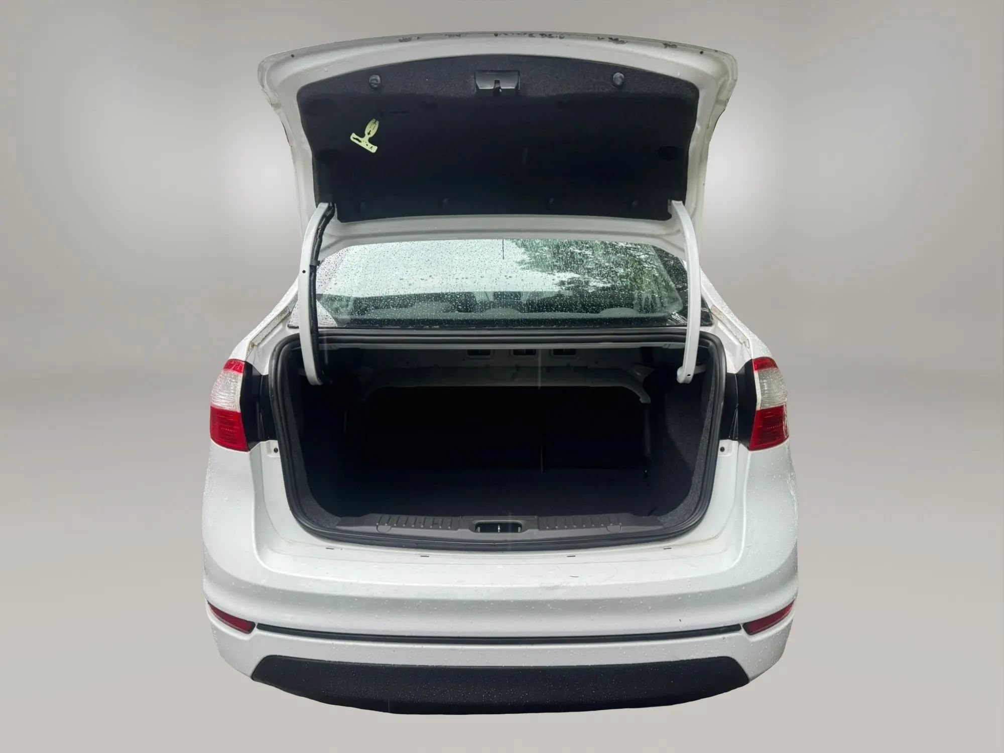 Used 2015 Ford Fiesta S FWD image 9