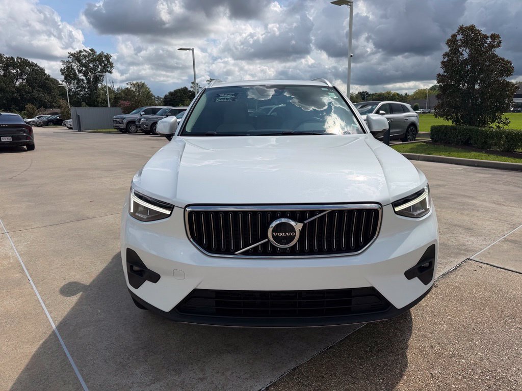 Used 2023 Volvo XC40 B5 Ultimate w/ Climate Package AWD/4WD image 8