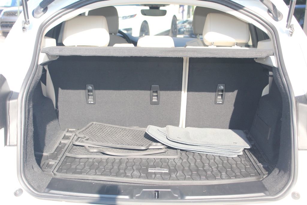 Used 2020 Jaguar E-PACE AWD/4WD image 12