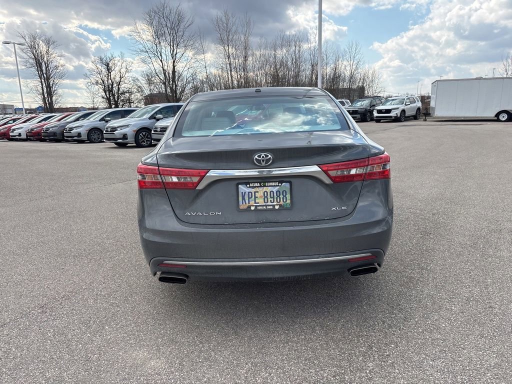 Used 2018 Toyota Avalon XLE w/ All Weather Liner Package image 9