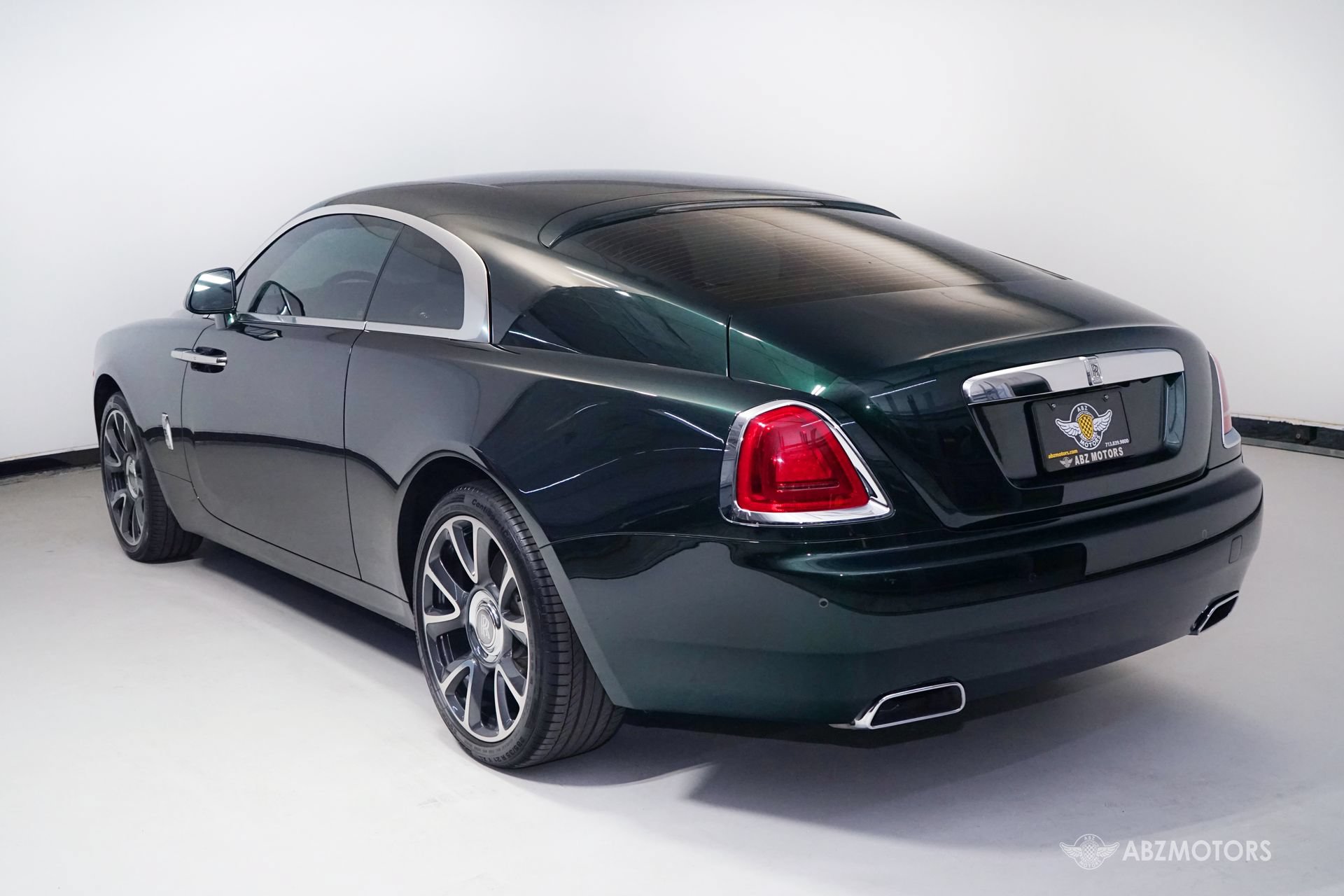 Used 2019 Rolls-Royce Wraith RWD image 6