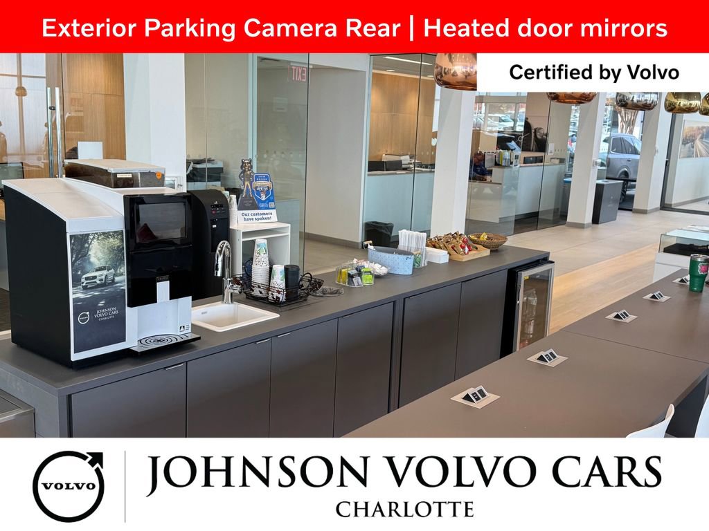Used 2025 Volvo XC40 B5 Core AWD/4WD image 7