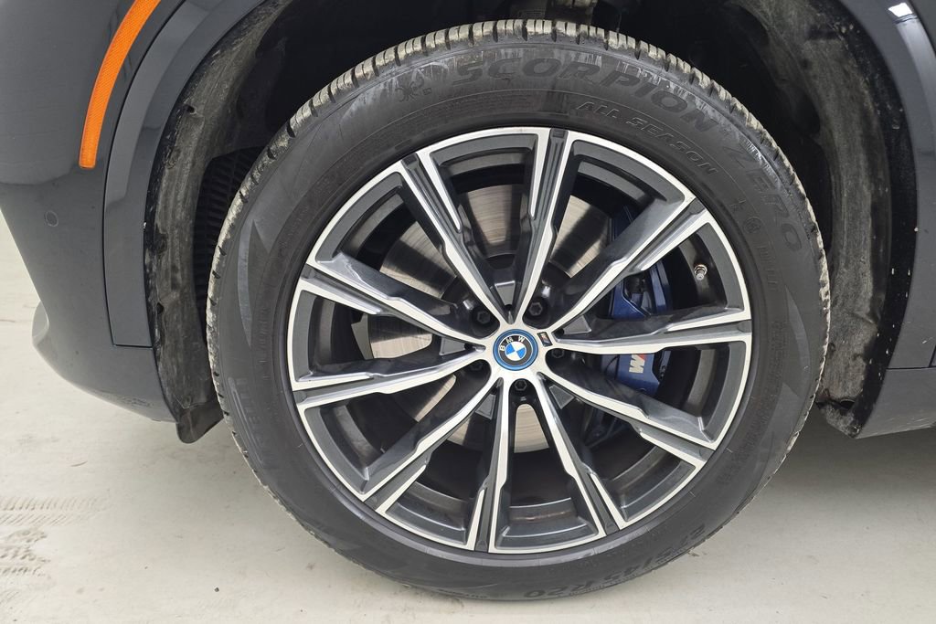 Certified 2023 BMW X5 xDrive45e w/ Executive Package image 11