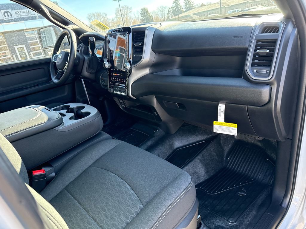 New 2026 RAM 5500 Tradesman AWD/4WD image 15
