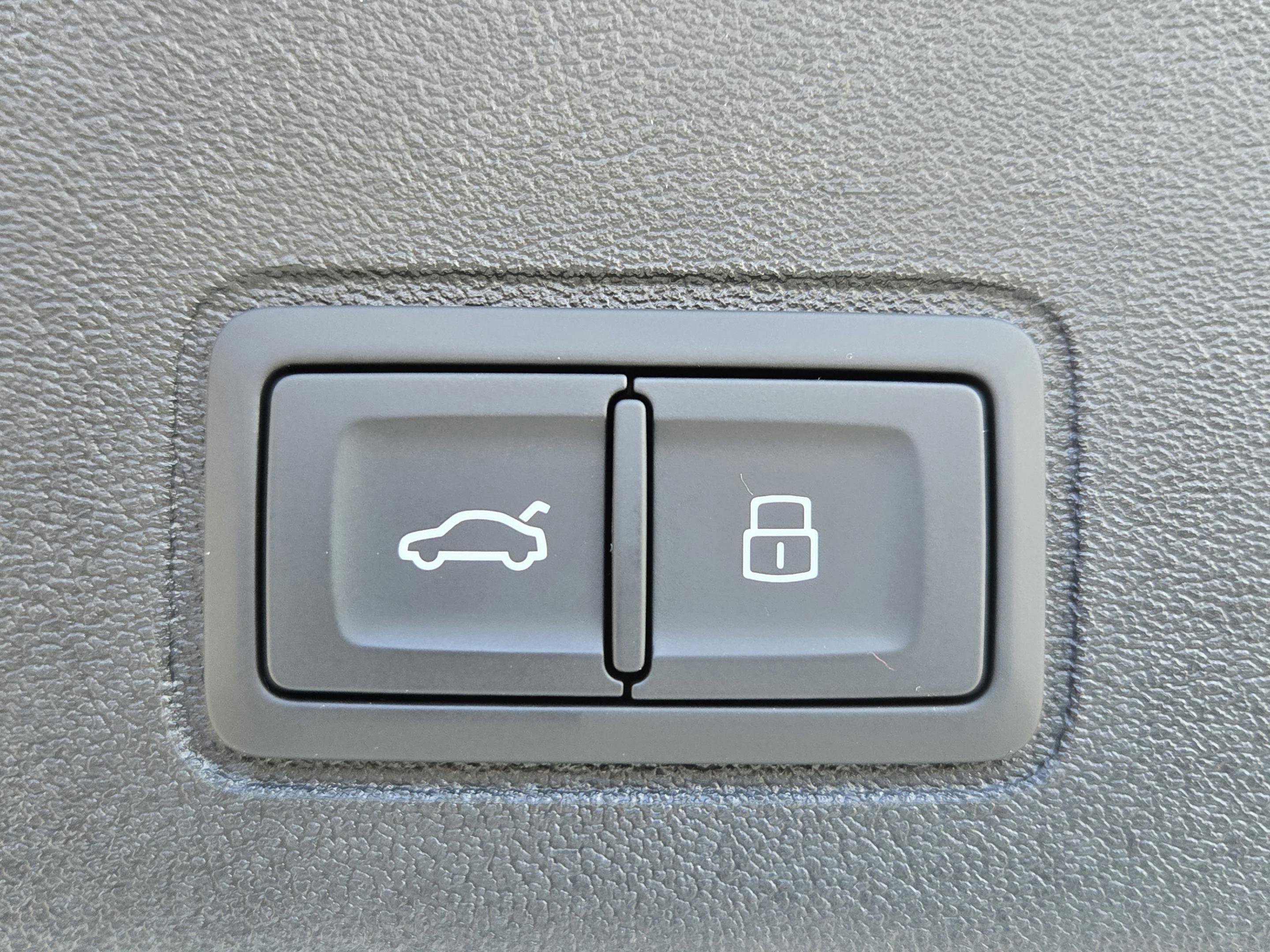 New 2026 Audi Q3 quattro 2.0T image 15