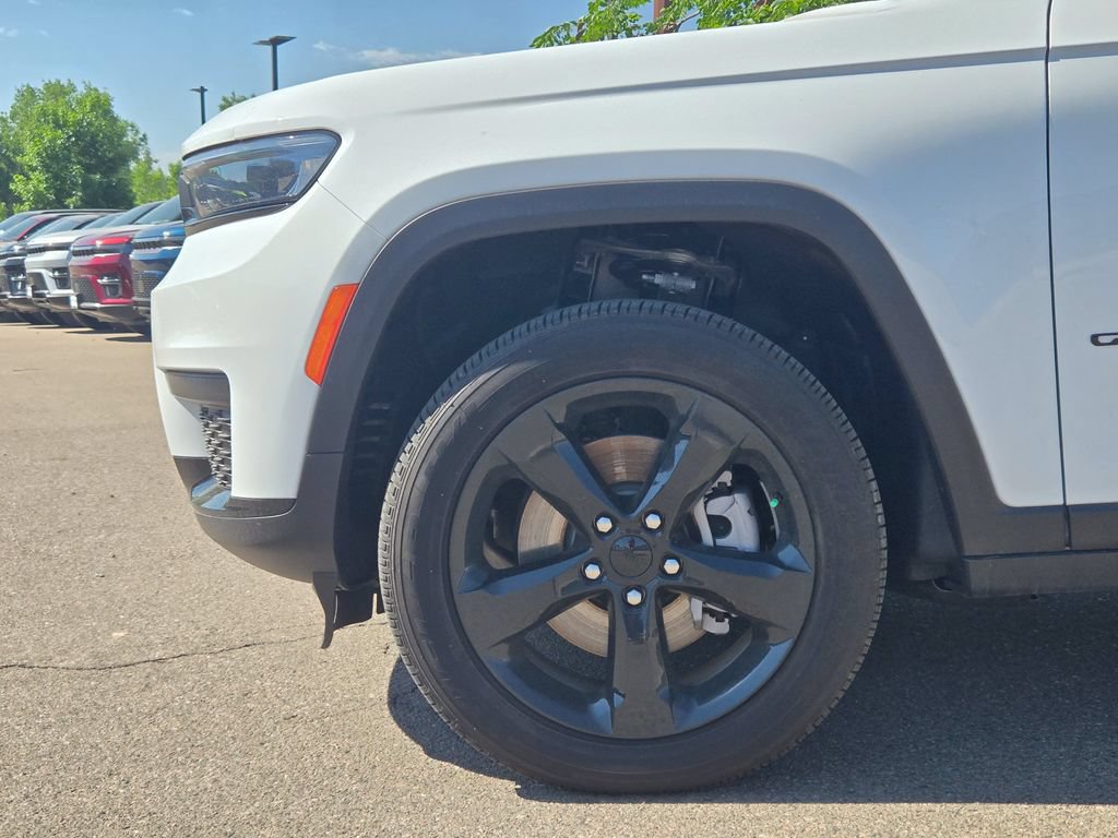 New 2025 Jeep Grand Cherokee L Laredo AWD/4WD image 6