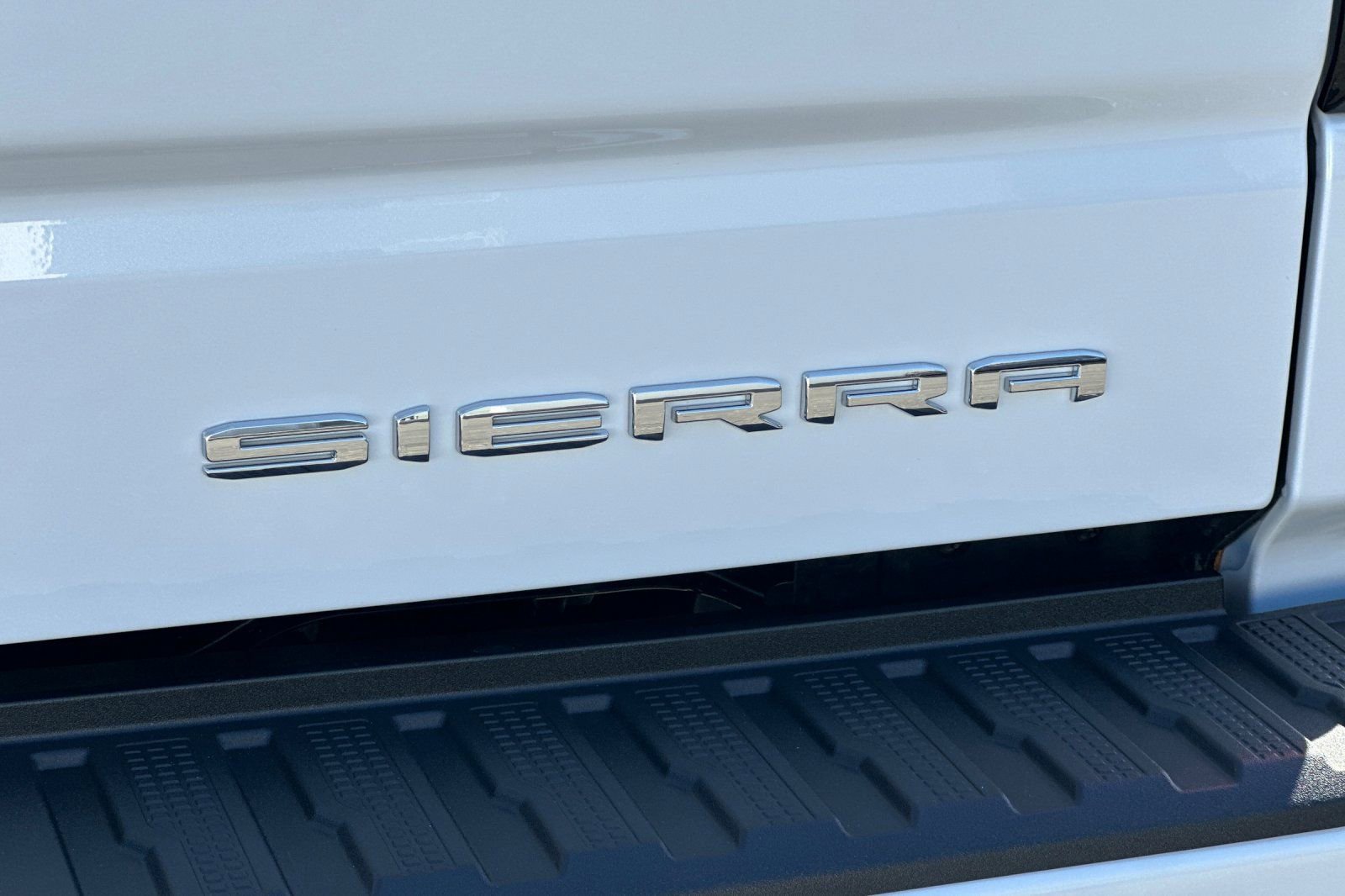 New 2026 GMC Sierra 1500 Denali w/ Denali Reserve Package AWD/4WD image 7