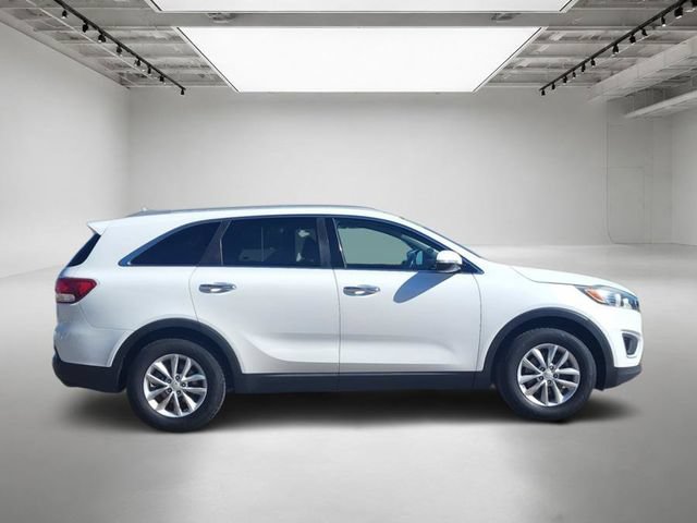 Used 2018 Kia Sorento FWD image 7