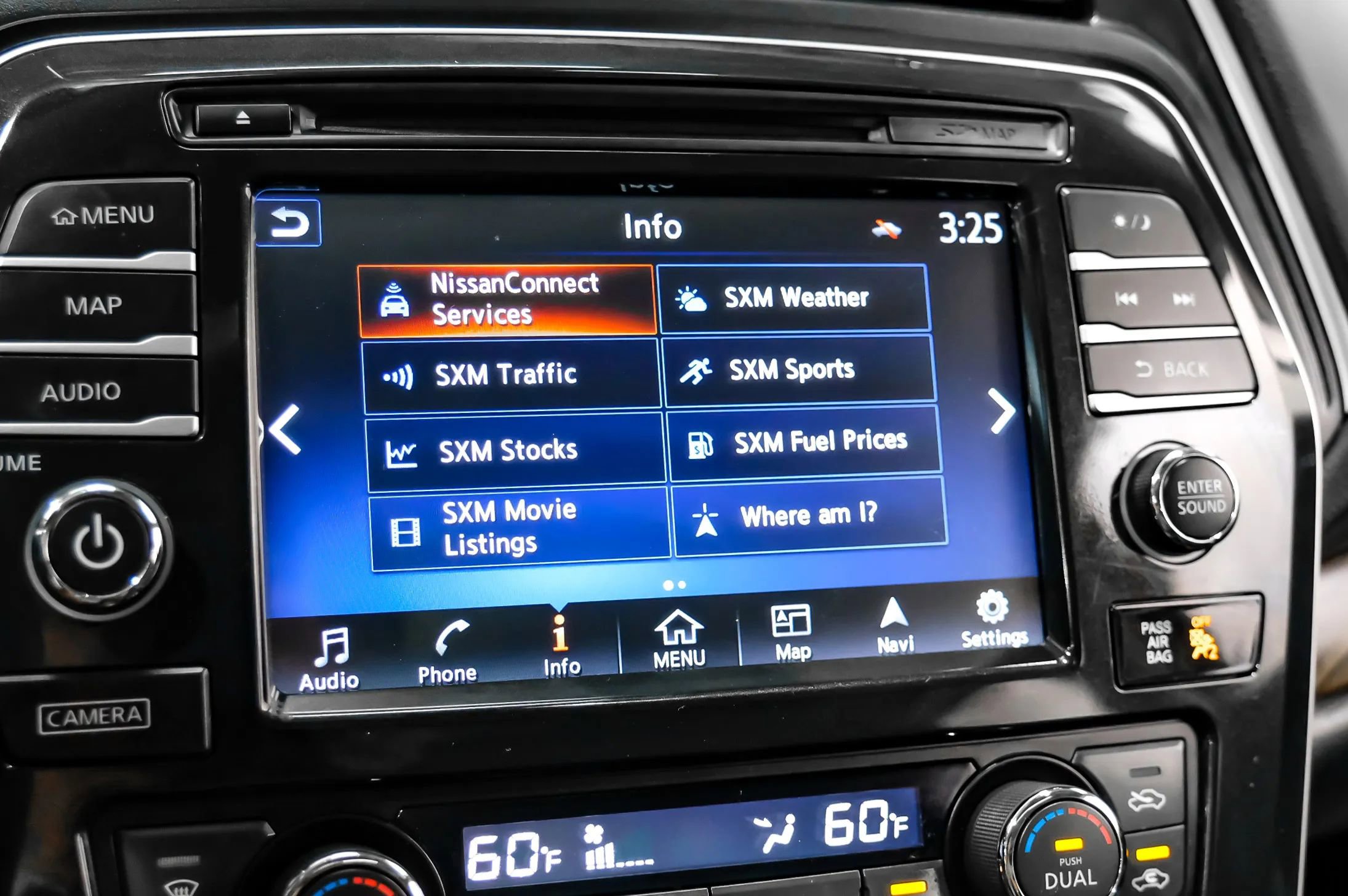 Used 2017 Nissan Maxima Platinum FWD image 39