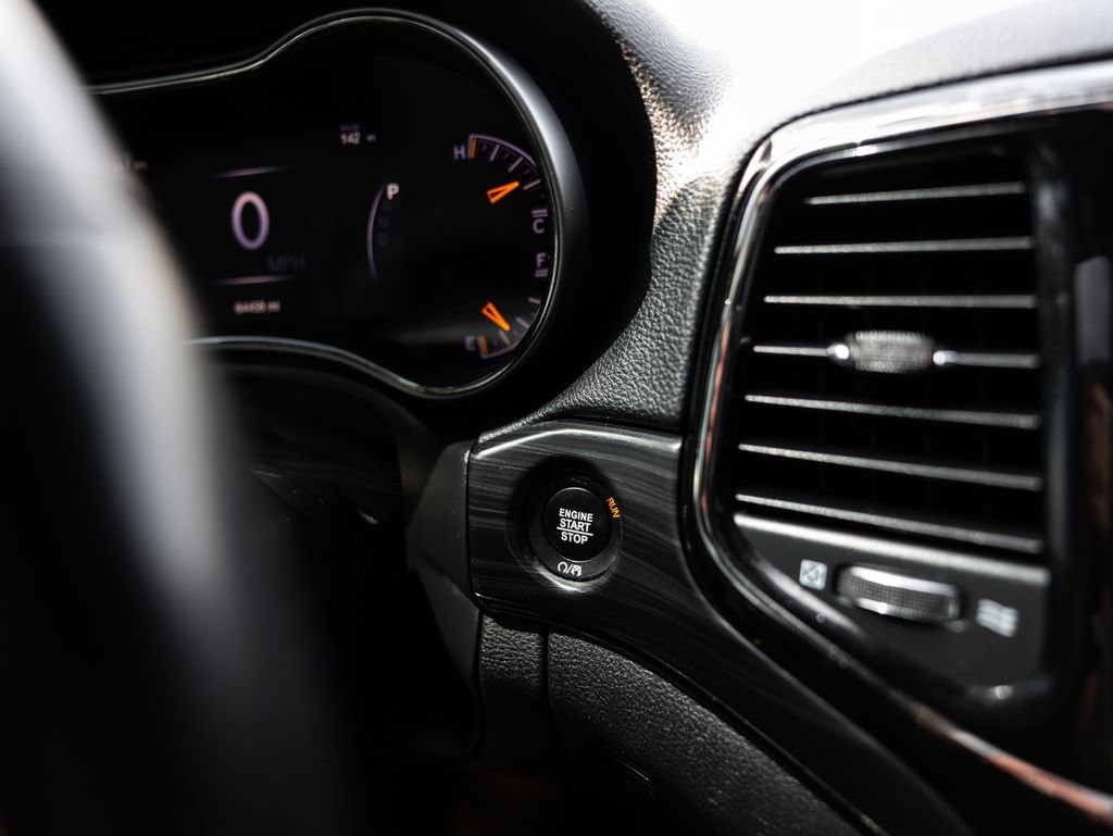 Used 2020 Jeep Grand Cherokee Limited X AWD/4WD image 19