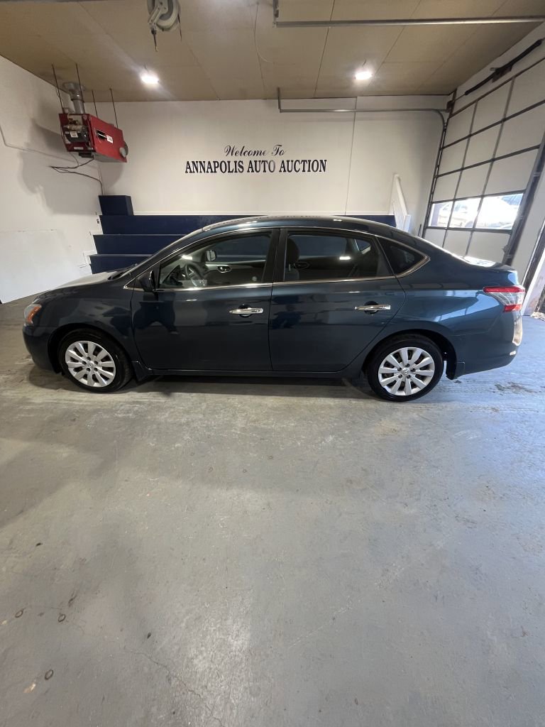 Used 2013 Nissan Sentra SV FWD image 1