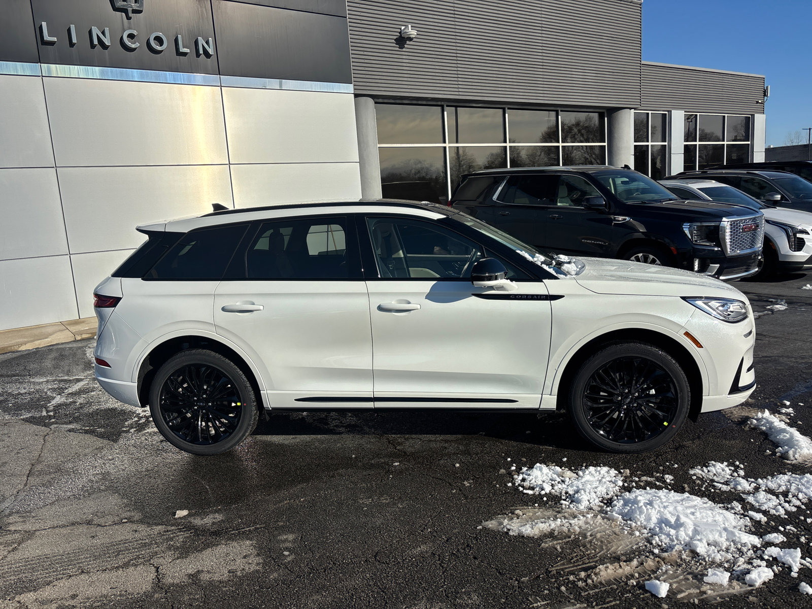 New 2026 Lincoln Corsair Reserve image 8