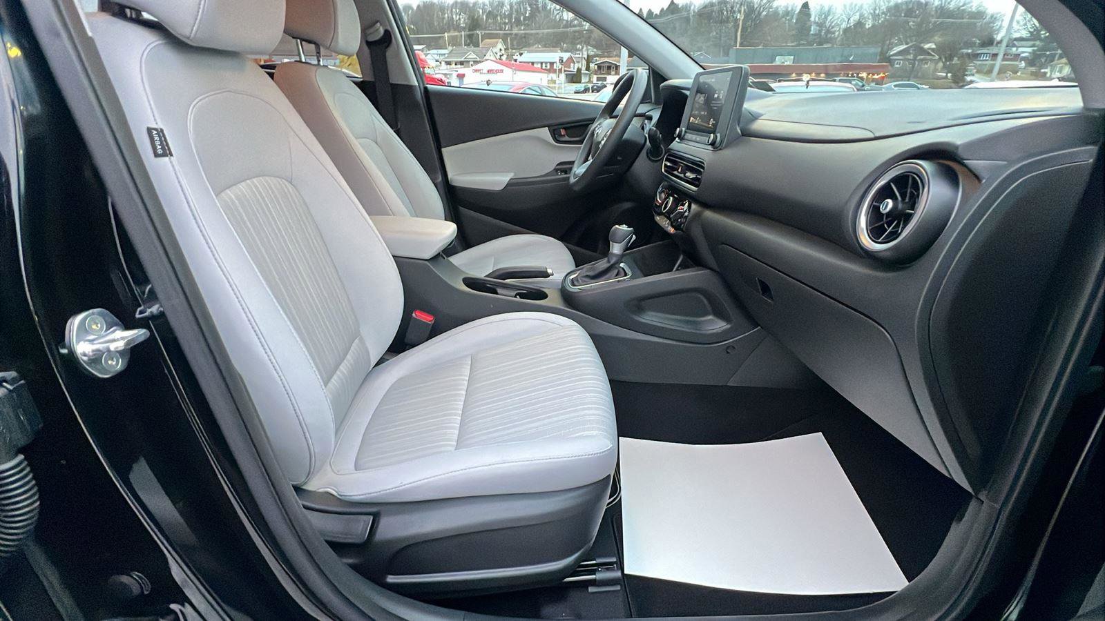 Used 2023 Hyundai Kona SEL w/ Cargo Package image 13