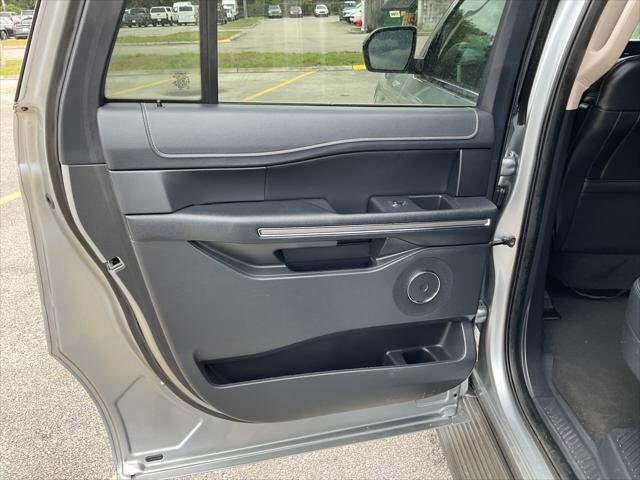 Used 2024 Ford Expedition Max XLT RWD image 26