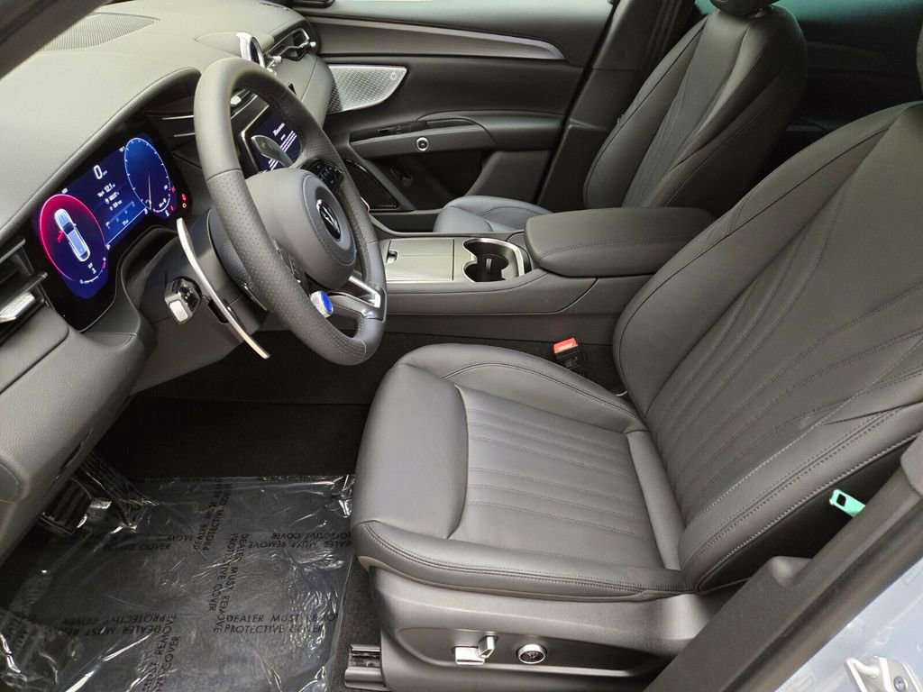 Used 2024 Maserati Grecale GT image 16