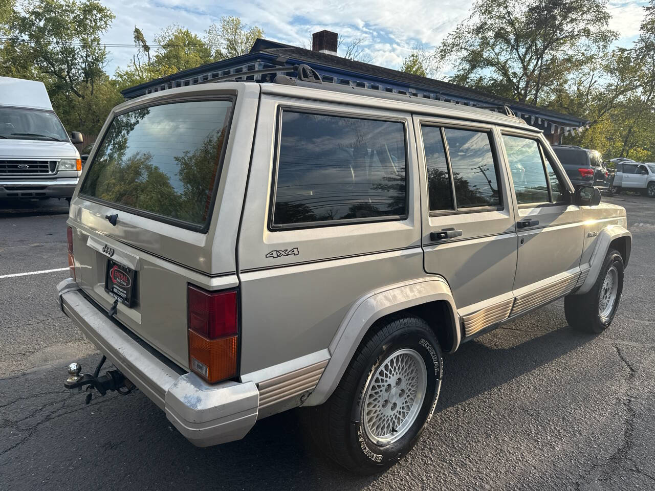 Used 1996 Jeep Cherokee Country image 5