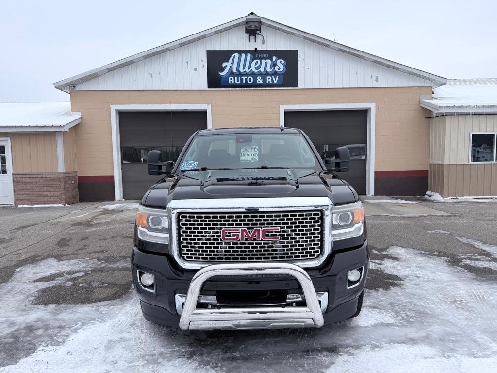 Used 2015 GMC Sierra 3500 Denali w/ Duramax Plus Package image 2