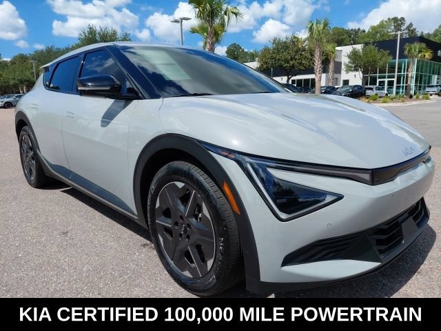 Certified 2025 Kia EV6 Light RWD image 3