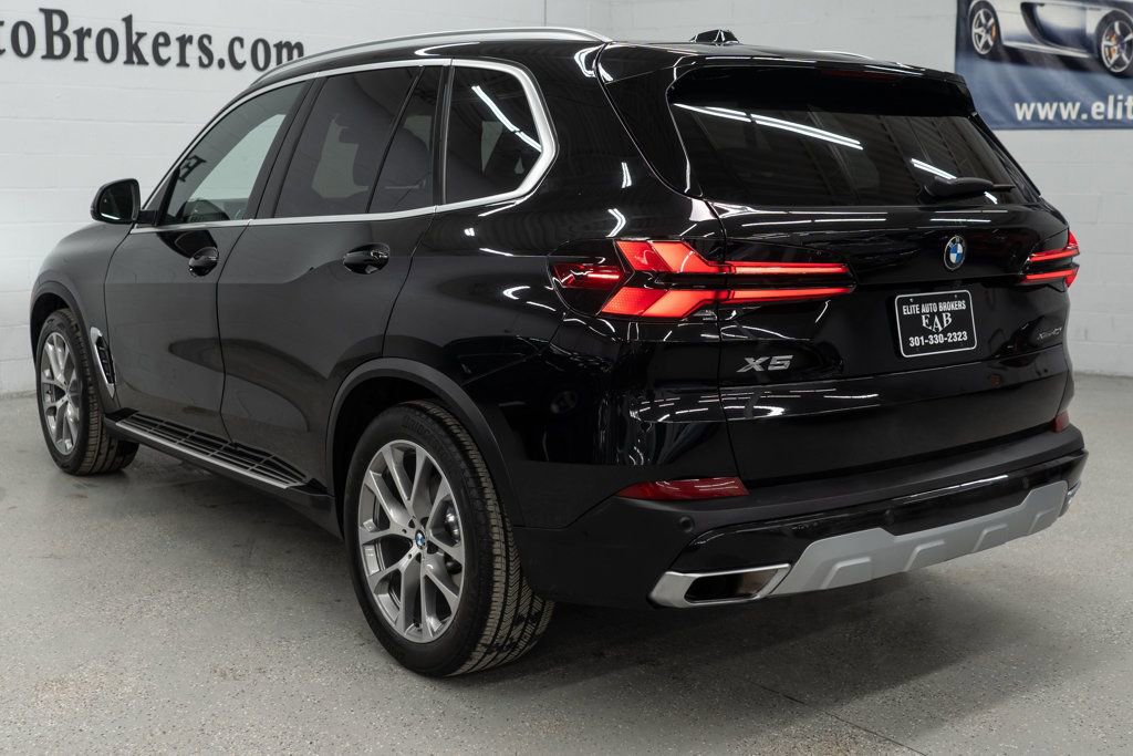 Used 2024 BMW X5 xDrive40i w/ Premium Package image 67