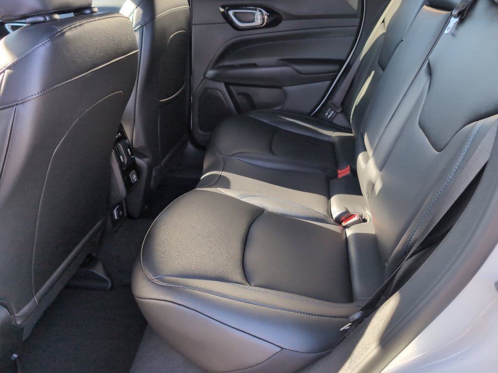 New 2026 Jeep Compass Limited image 25