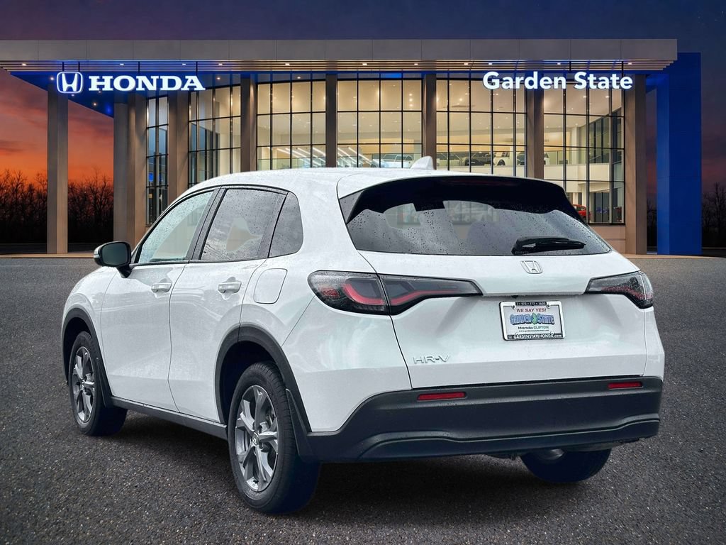 Certified 2026 Honda HR-V LX image 4