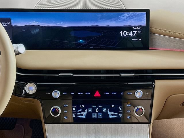Certified 2025 Genesis G80 2.5T Advanced AWD/4WD image 16