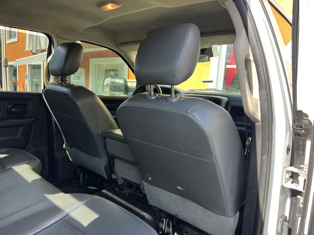 Used 2017 RAM 3500 Tradesman w/ Chrome Appearance Group image 32