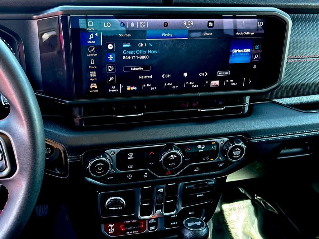 Used 2024 Jeep Wrangler Unlimited Rubicon image 17