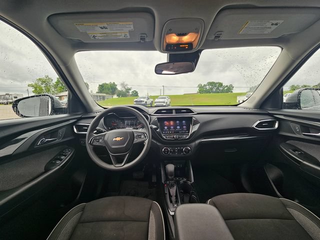 Used 2023 Chevrolet TrailBlazer LT w/ Convenience Package AWD/4WD image 12