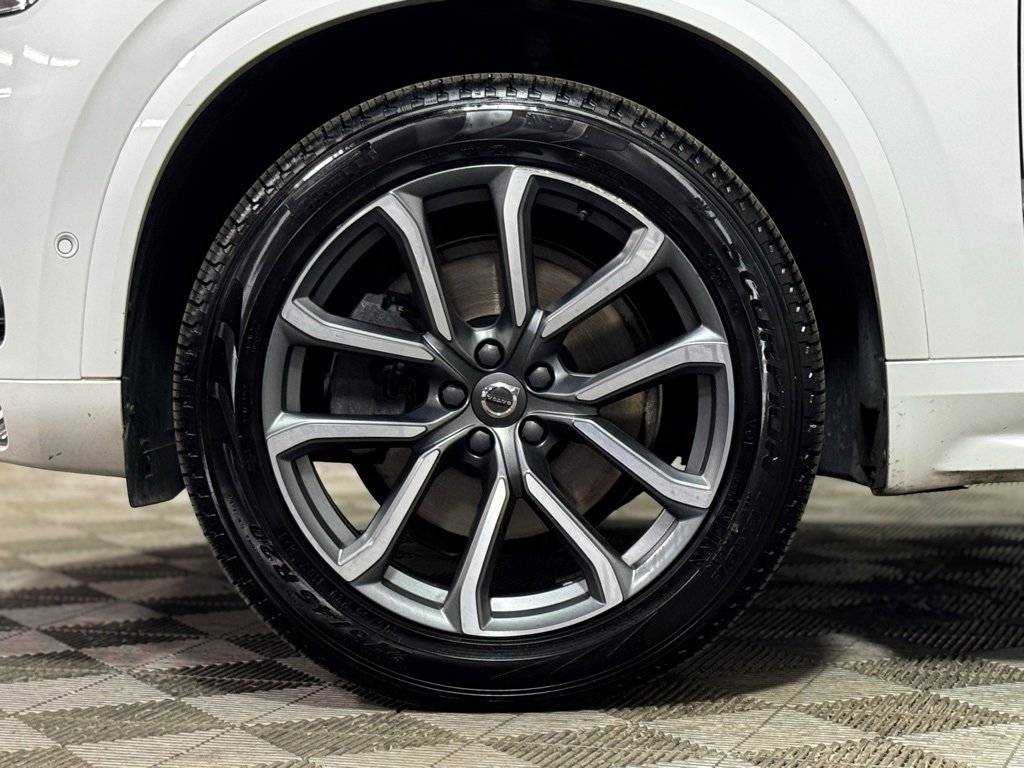 Used 2019 Volvo XC90 T6 Momentum w/ Advanced Package image 2