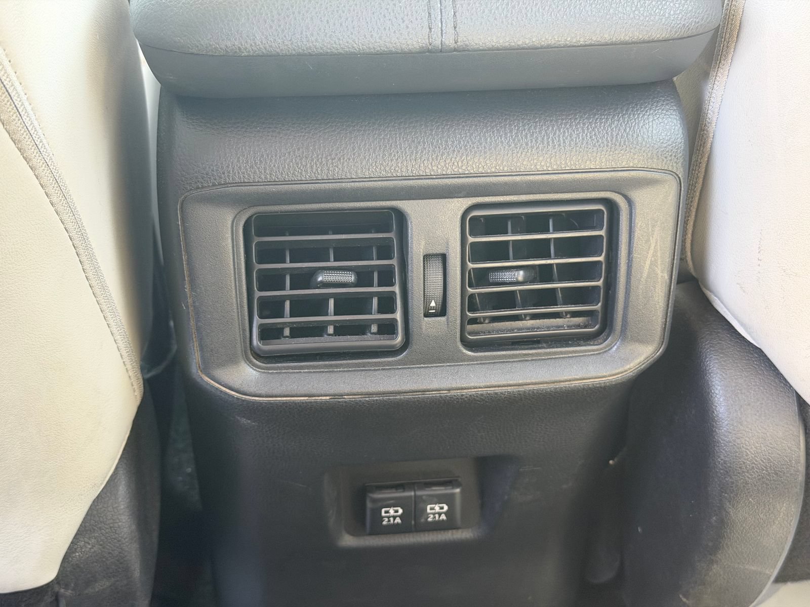 Used 2020 Toyota RAV4 XLE Premium w/ All Weather Liner Package FWD image 16