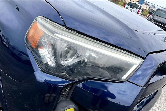 Used 2017 Toyota 4Runner SR5 Premium AWD/4WD image 30