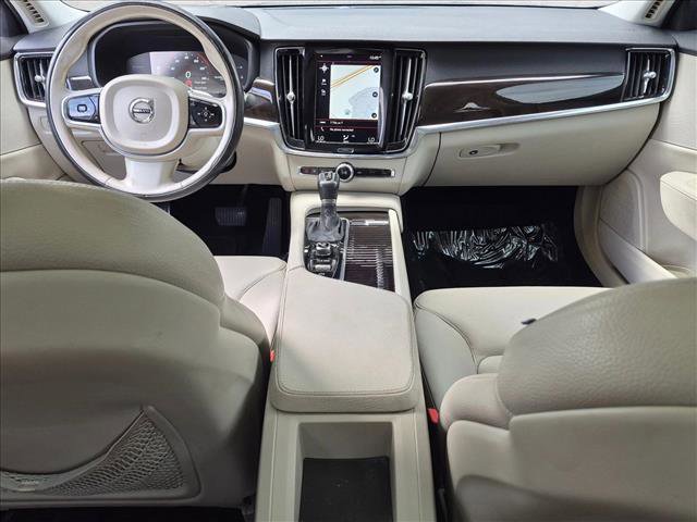 Used 2018 Volvo S90 T5 Momentum w/ Convenience Package FWD image 16