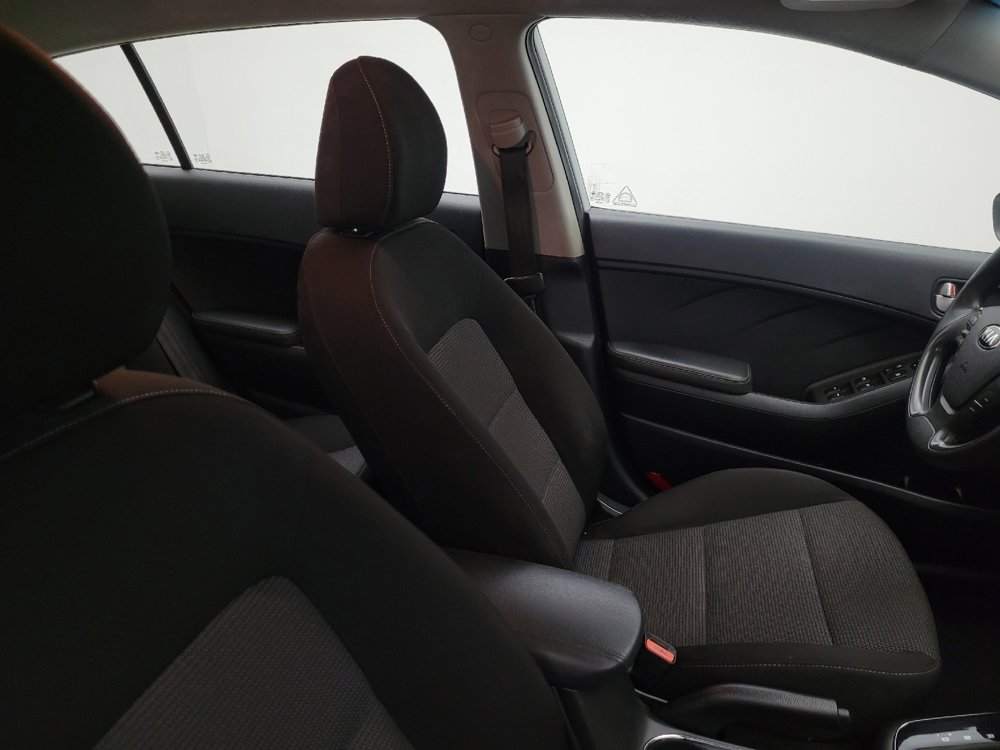 Used 2017 Kia Forte LX FWD image 21