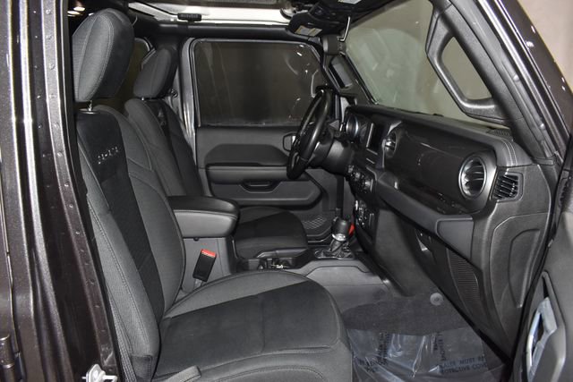 Used 2021 Jeep Wrangler Unlimited Sahara AWD/4WD image 33