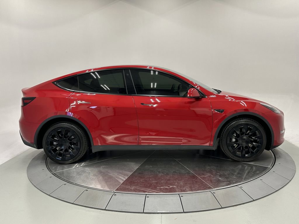 Used 2021 Tesla Model Y Long Range image 8