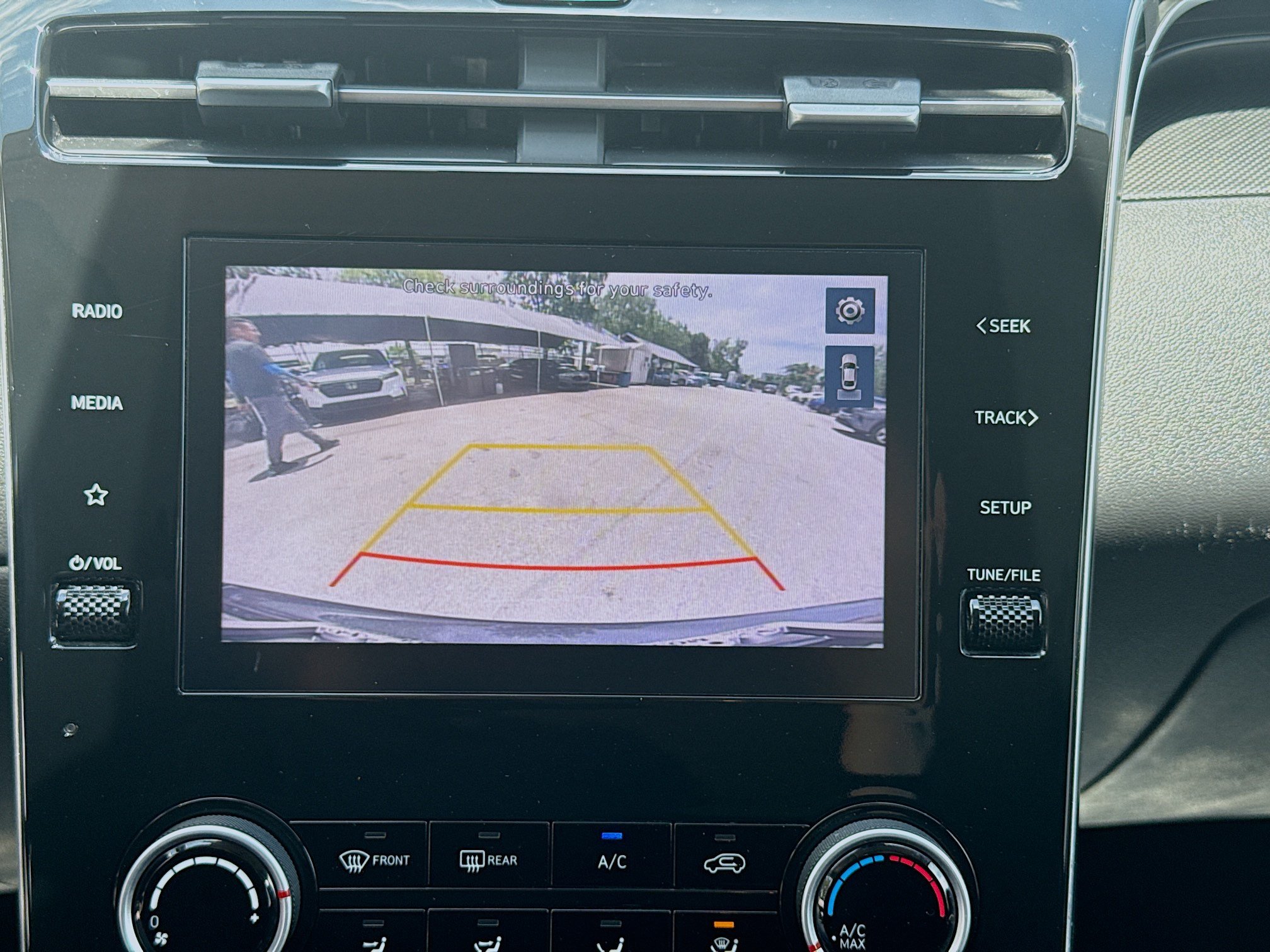 Used 2022 Hyundai Tucson SEL FWD image 7